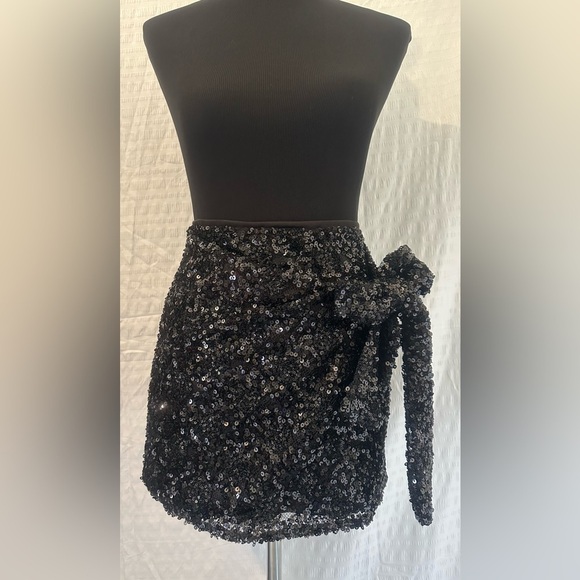 Lulus Dresses & Skirts - Lulus. Women’s Black Sequin Wrap Mini Skirt Size XS
